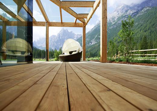 The terrace of the bathhouse