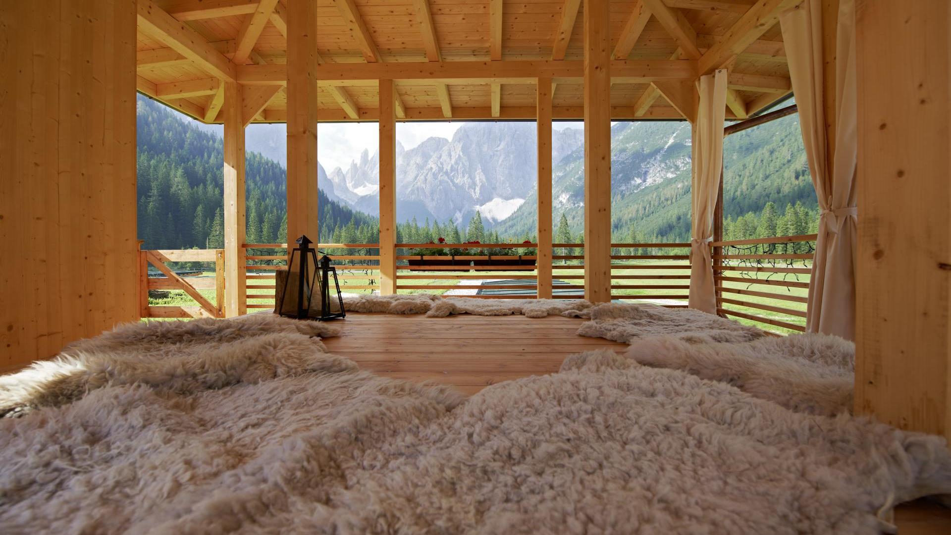 The panorama relaxation room