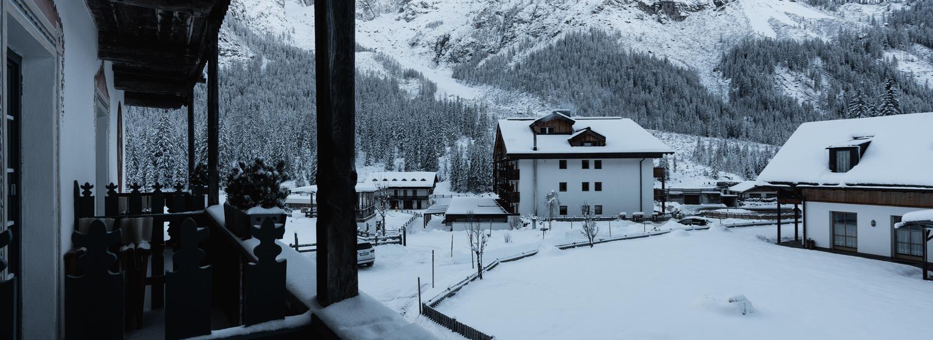 Superior Chalet with north-west facing balcony and views to the Dreischusterspitze