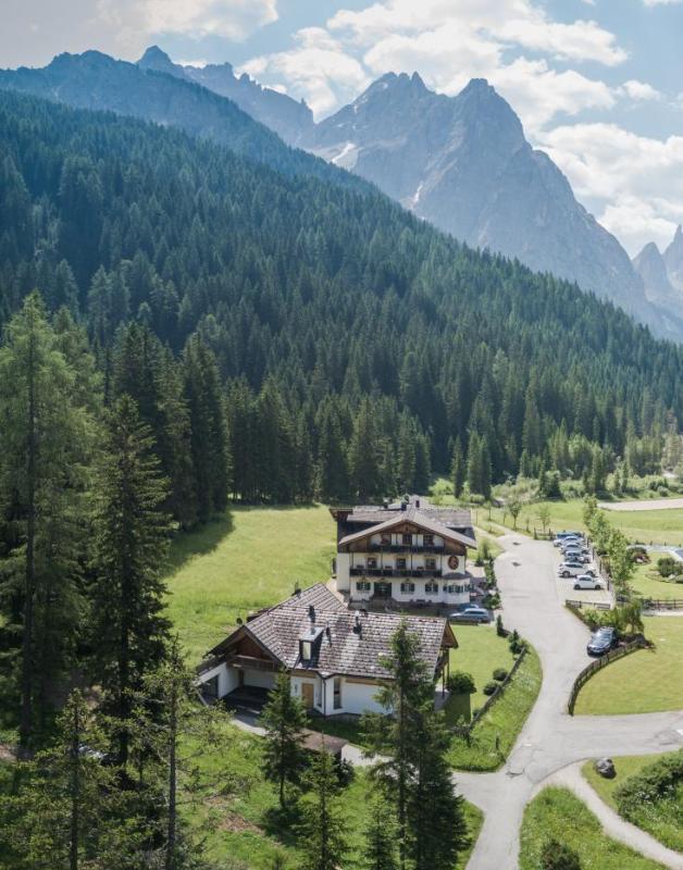 Hotel Dolomitenhof in Sesto in summer