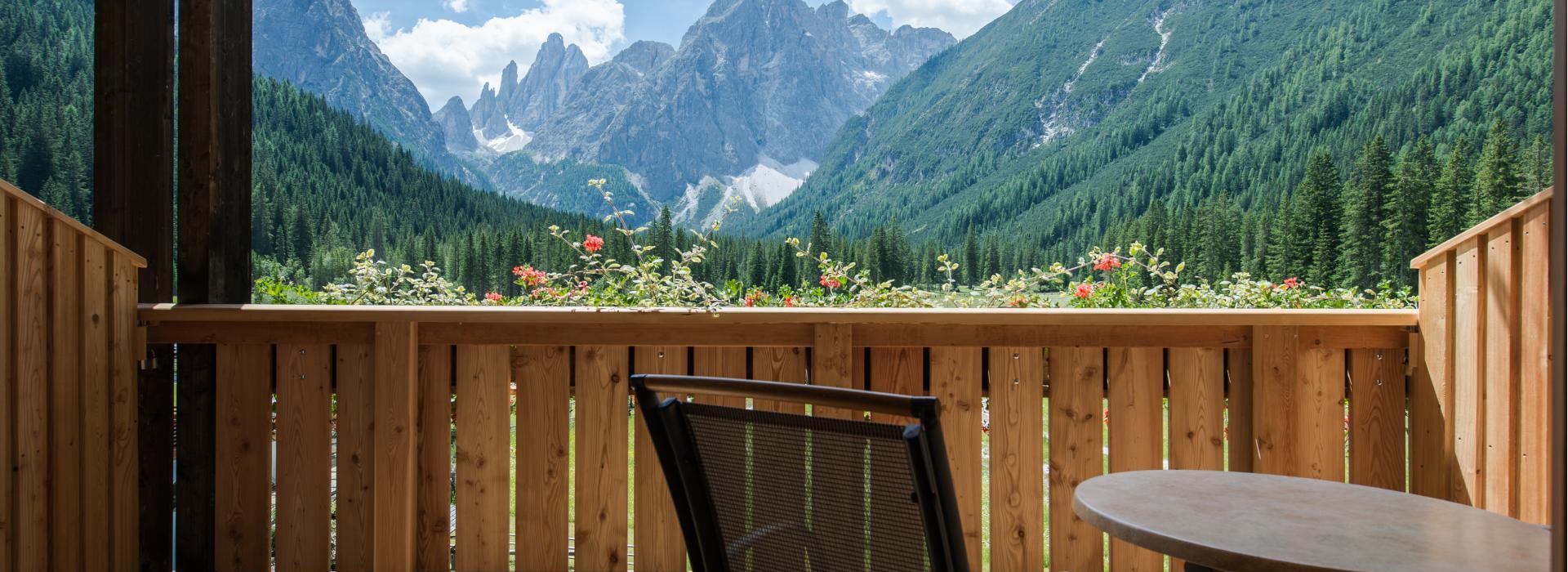 Der Balkon des Doppelzimmers Sepp Innerkofler Süd